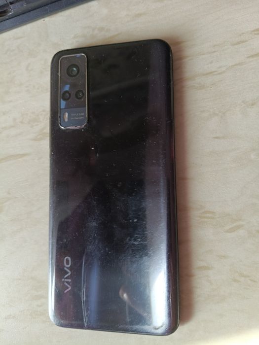 Телефон vivo y31