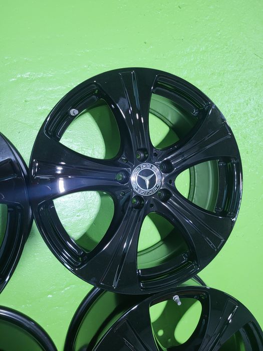 18 5x112 Mercedes E Class W213 W214 GLC W253 C Class W205 5х112 черни