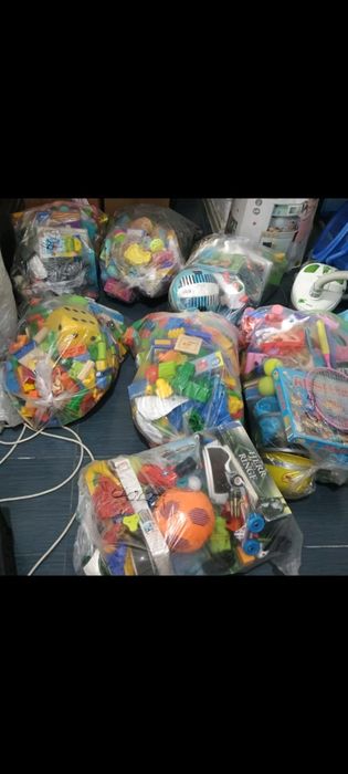 Jucari plus , la sac la bucata lot