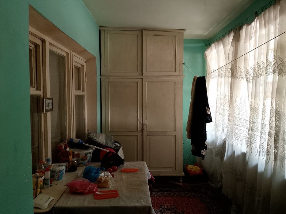 Продаётся Квартира 2х ком 1 этаж в Янгиюле на Кондитерской