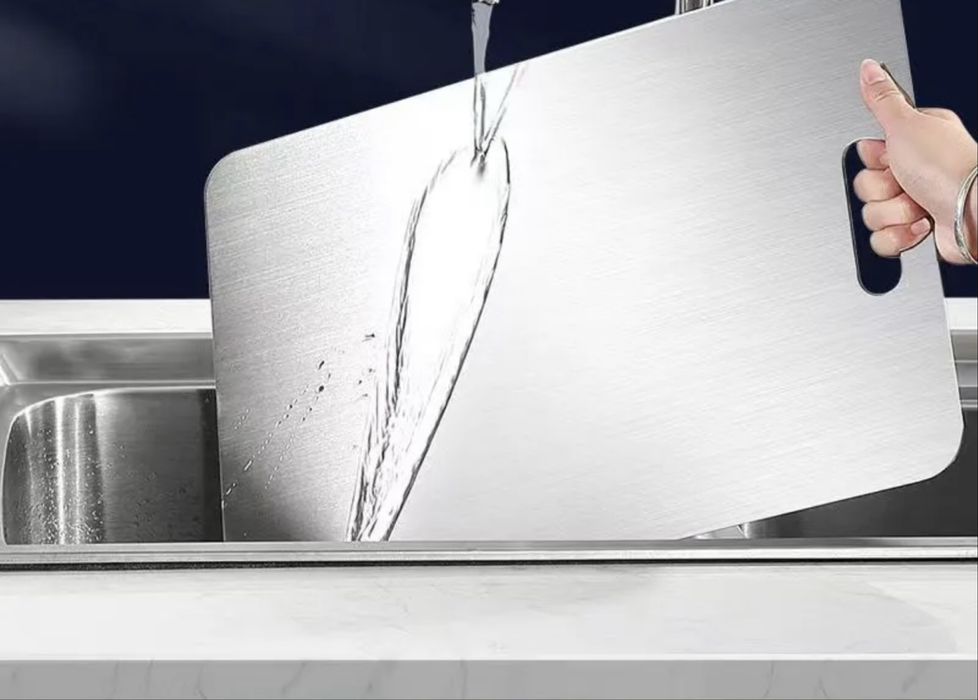 Доска для резки кухонная. Стальная