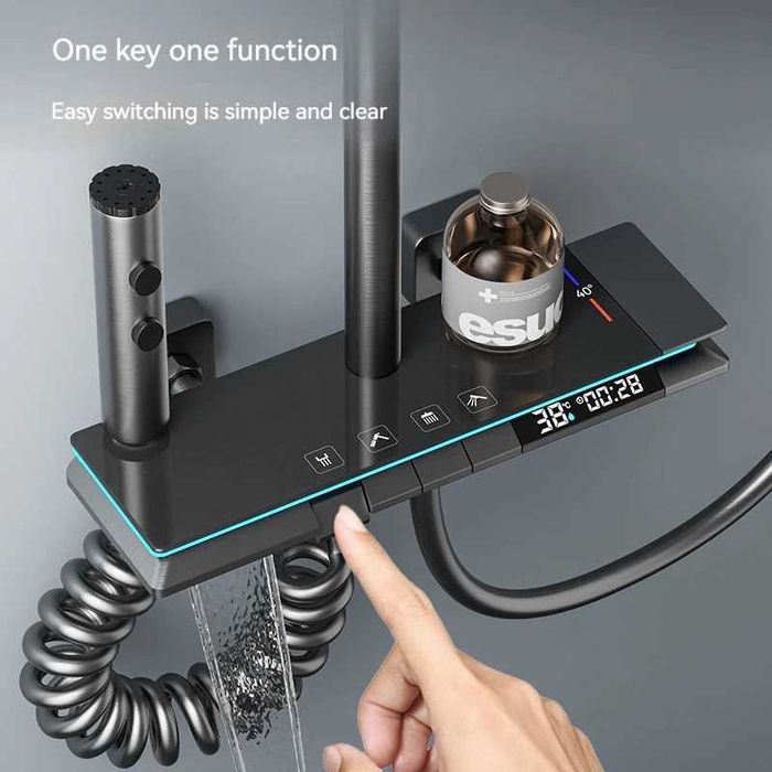 Модерен интелигентен душ с дисплей и LED подсветка D09