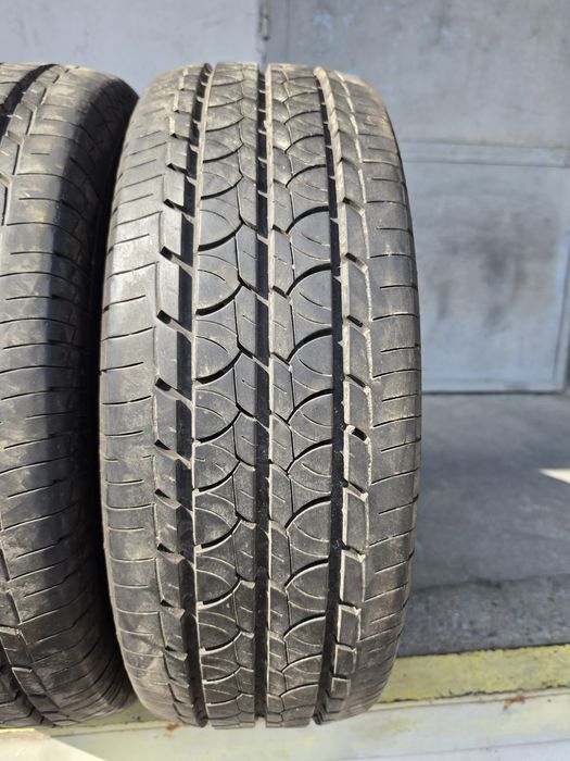 2 бр. гуми за бус 225/70/15C Barum DOT 1317 8 mm