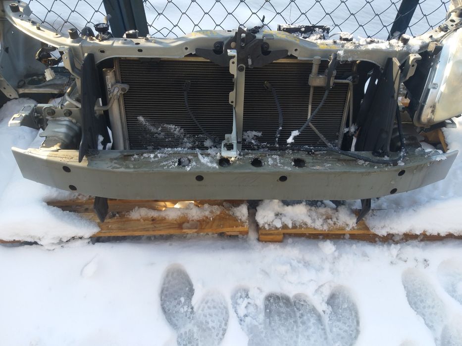 Toyota Avensis 250 телевизор