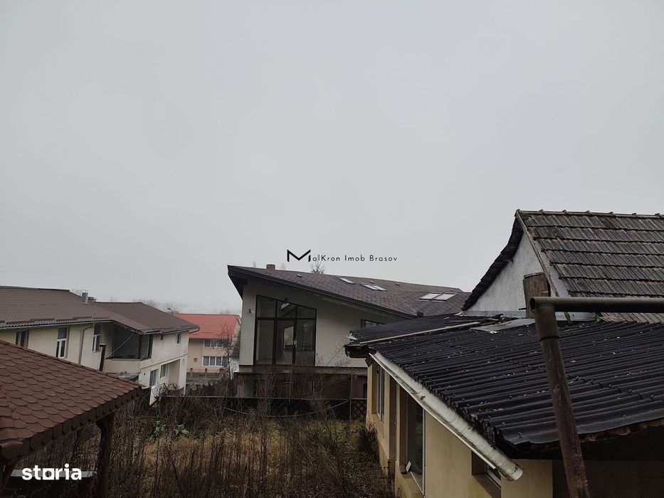 Proprietate amplă cu două case și teren generos, Brașov – str. Cariere