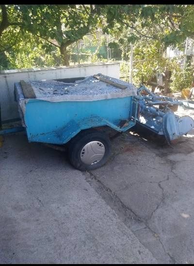 Продавам Трактор