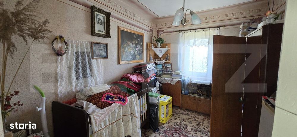 Gospodarie completa, ideala pentru familie, in zona Carcea - Primarie