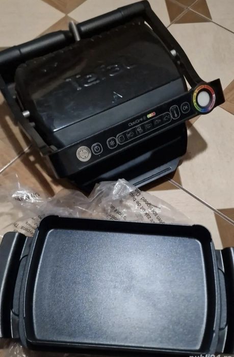 Tefal OptiGrill+ cu tava