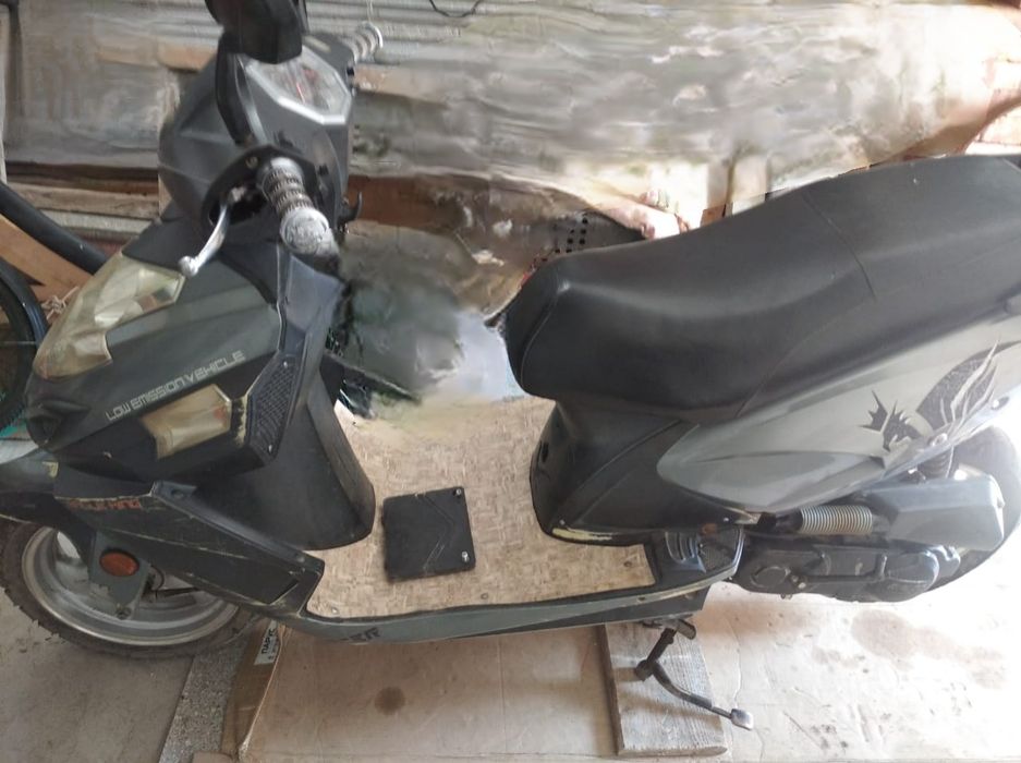 Скутер 50 кубовый