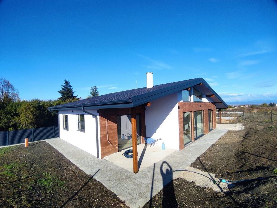 Продавам къща с Акт 16