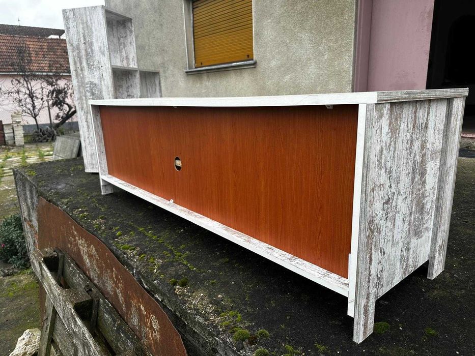 Comoda TV si biblioteca (etajera) in stil rustic