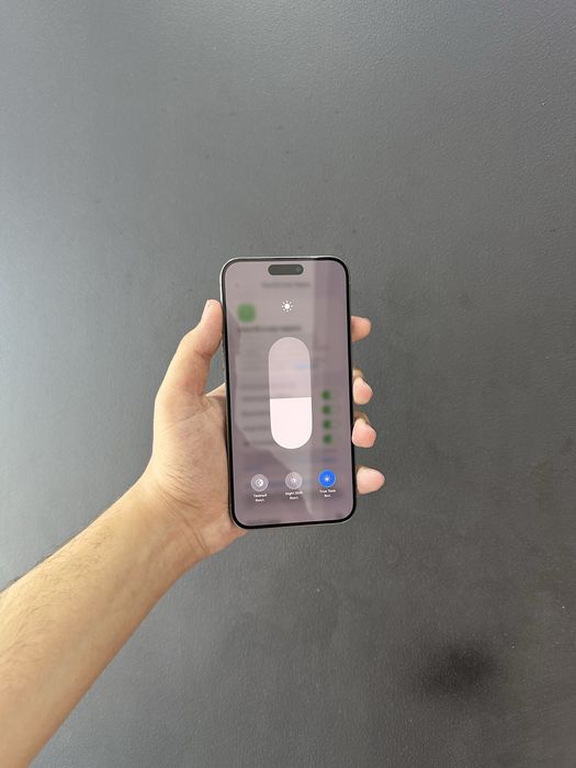 Iphone 15 pro max idael