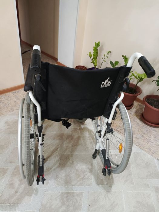 Инвалидная коляска