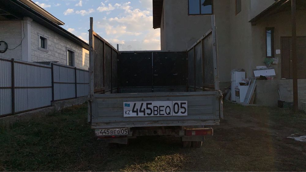 Продам бортовую ГАЗель, 2001 года