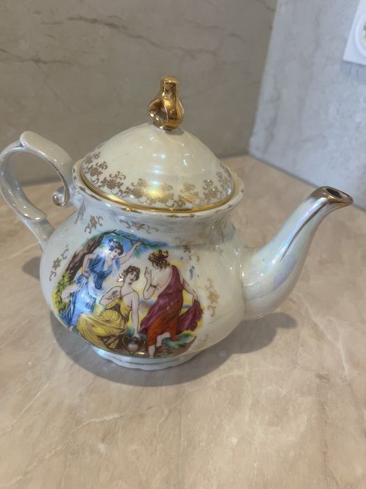 Продам чайник « Мадонна»,  1 л