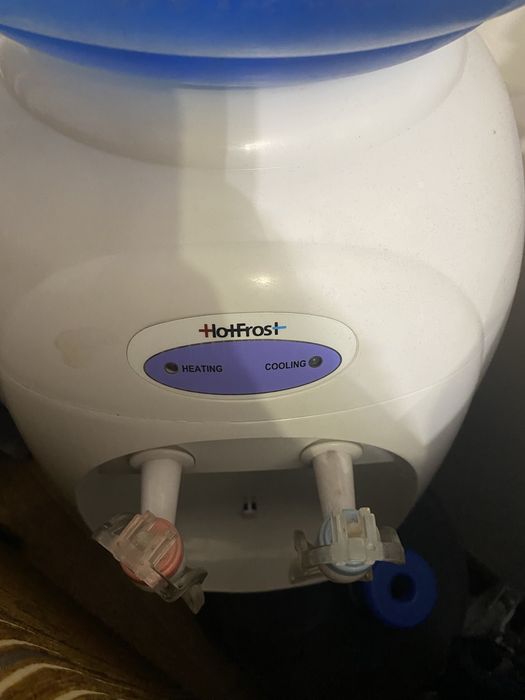 Продам диспенсер/кулер доя воды