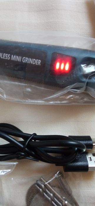 НЕДОРОГО Ручной дремель-бормашинку.