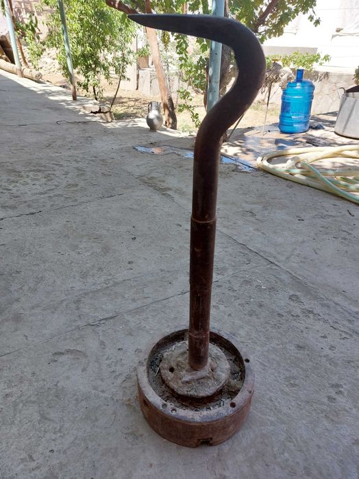 Лапка металическая.