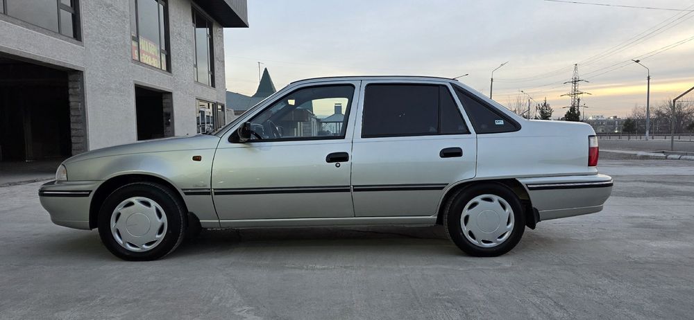 Нексия 1. 2006  Сонс супер кондиционер