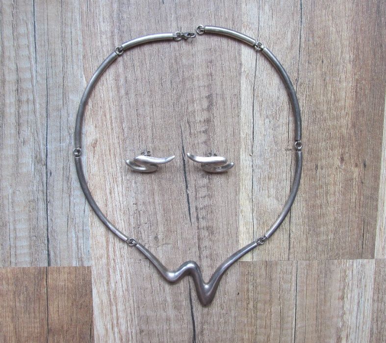 дамско сребърно колие с обеци