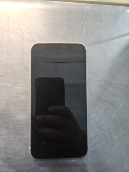 Айфон 11, 128 память. 85 емкость.