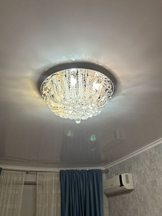 Люстра.            .