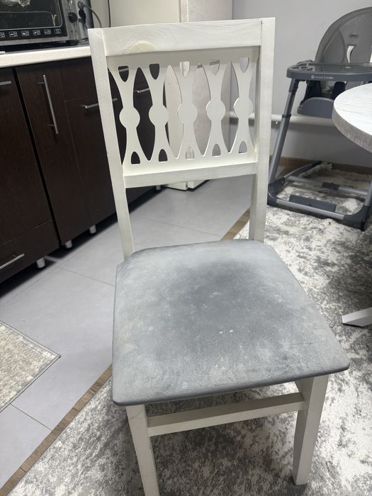 Продам стол со стульями