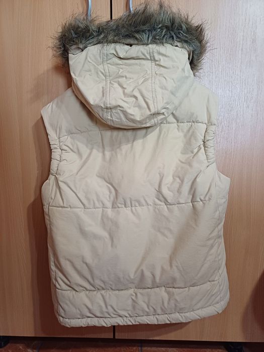 Vand vesta îmblănita, XL, în stare foarte bună
