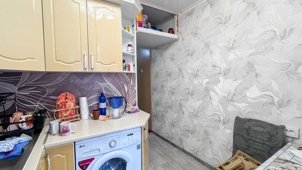 Продам 2шку Жастар Даниил ИмпериЯ
