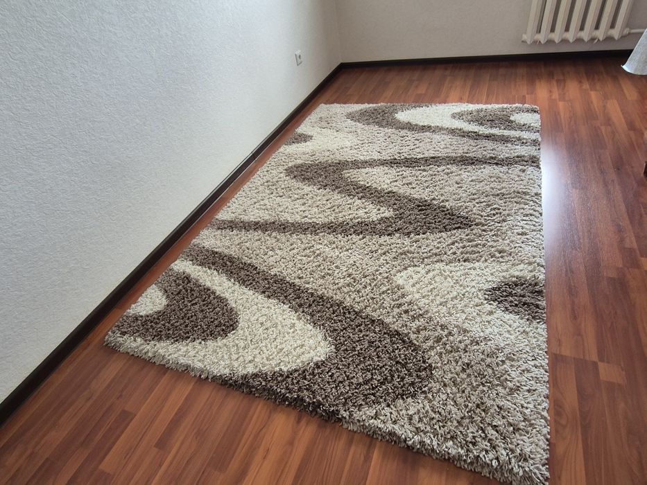 Продам ковёр травка