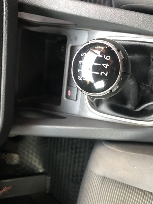 Volkswagen golf 5 1.6 2007   6+1 viteze 240.000 km