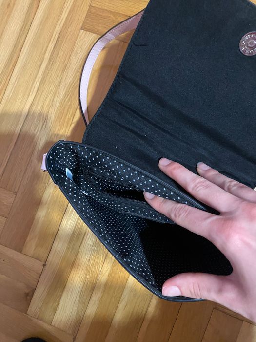 Дамска чанта през рамо