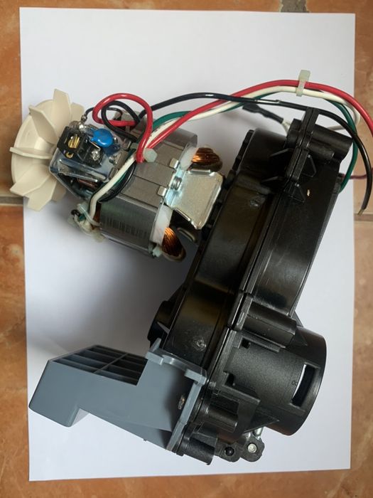 Reductor masina tocat carne robot bucatarie tefal pinion angrenaj nou