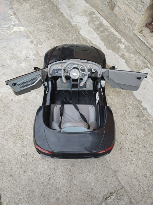 Акумулаторна кола Bentley EXP12 черна
