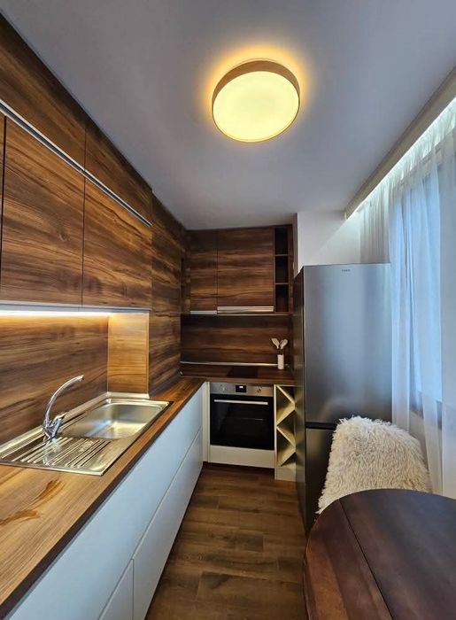 Дава се под наем Едностаен апартамент в Банско - 48 кв.м за 448.8 € - Снимка #11