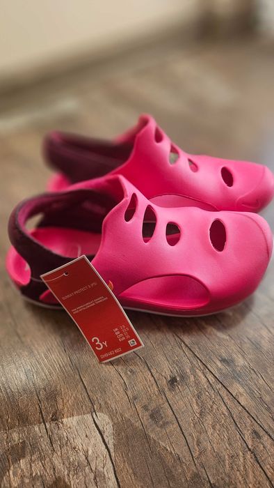 Чисто нови Сандалки Nike