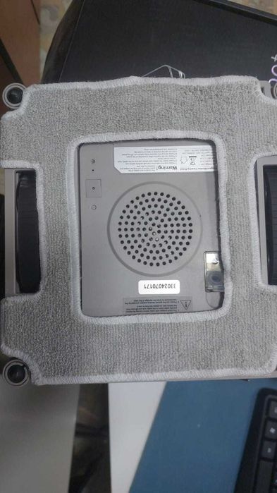 Робот-мойщик окон