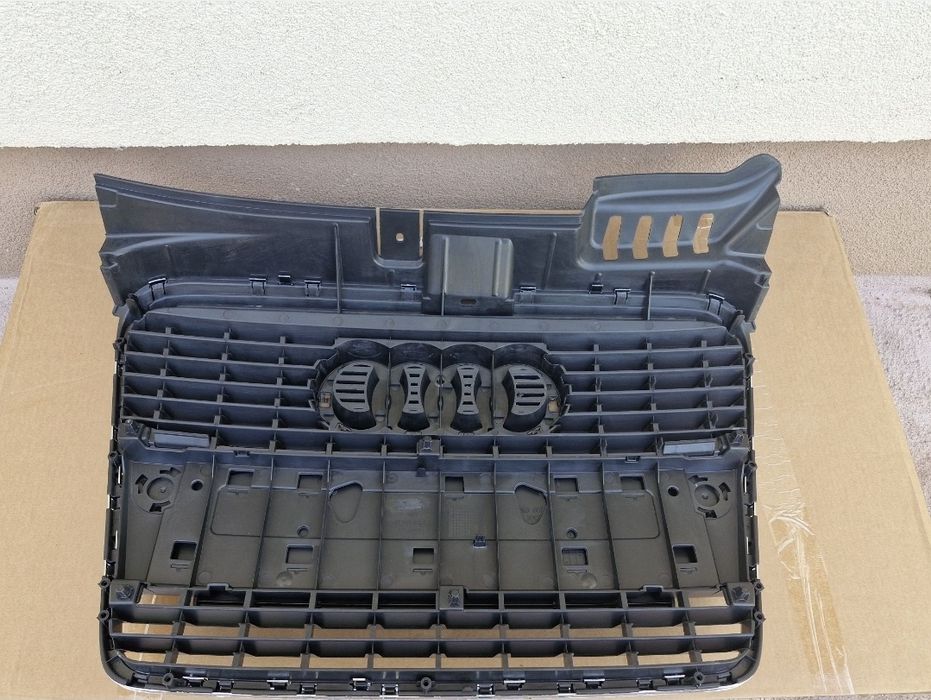 Grila centrala Audi A4 B7 NOUA 2004-2007