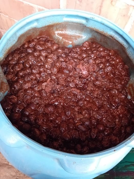 Prune de vânzare