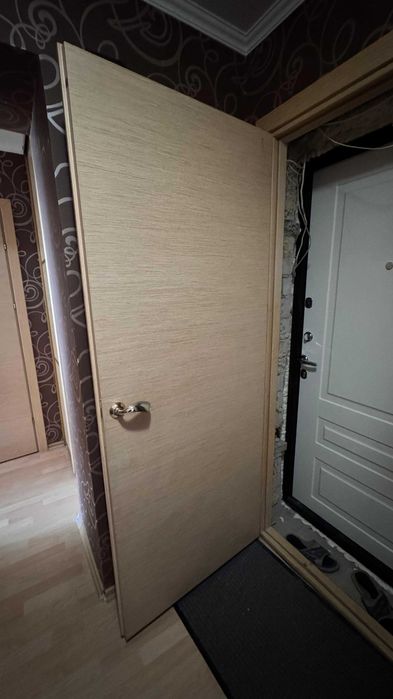 Дверь межкомнатная с зеркалом