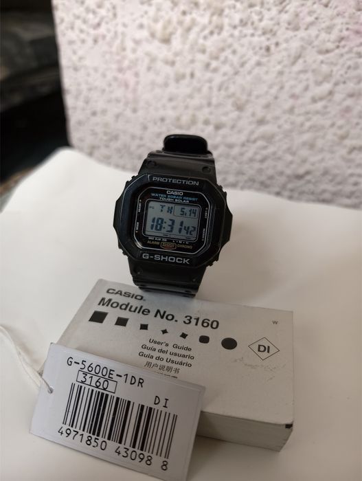 Casio G-5600E в отличном состоянии
