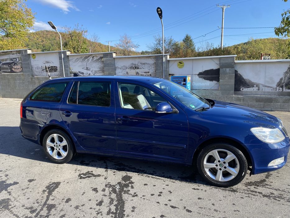 SKODA Octavia 2012 — imagine 3