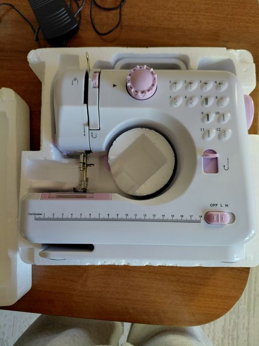 Швейная машинка б/у