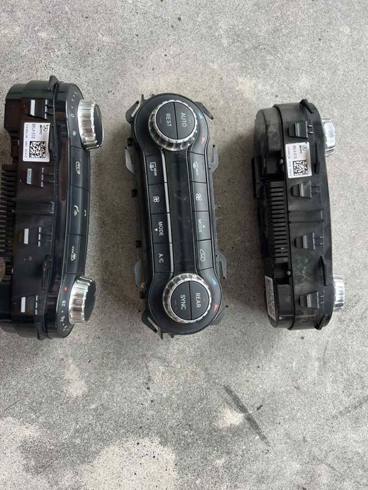 Управления за климатроник за Mercedes