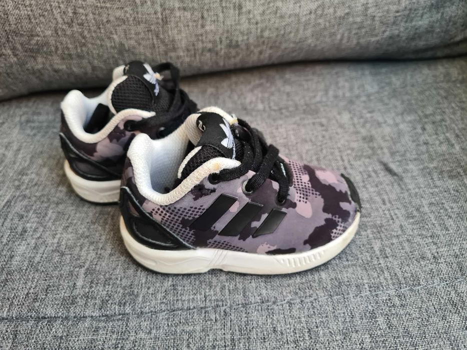 Бебешки маратонки за момче