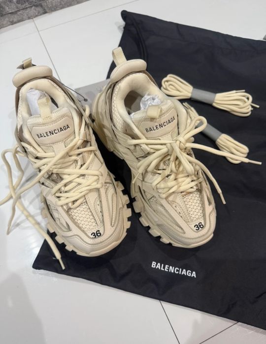 Balenciaga track