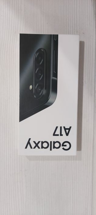 Продам новый А17 256гб