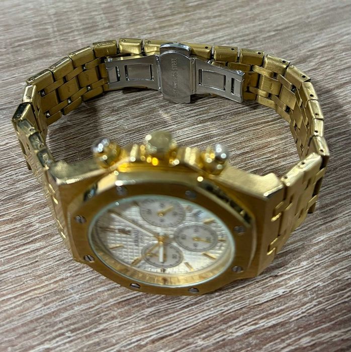 Часовник AUDEMARS PIGUET chronograph
