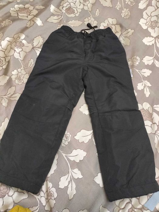 Продам детский демисезонный костюм