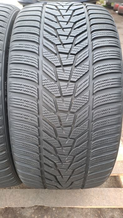 2бр. 245/30/20 Hankook Winter I cept evo 3